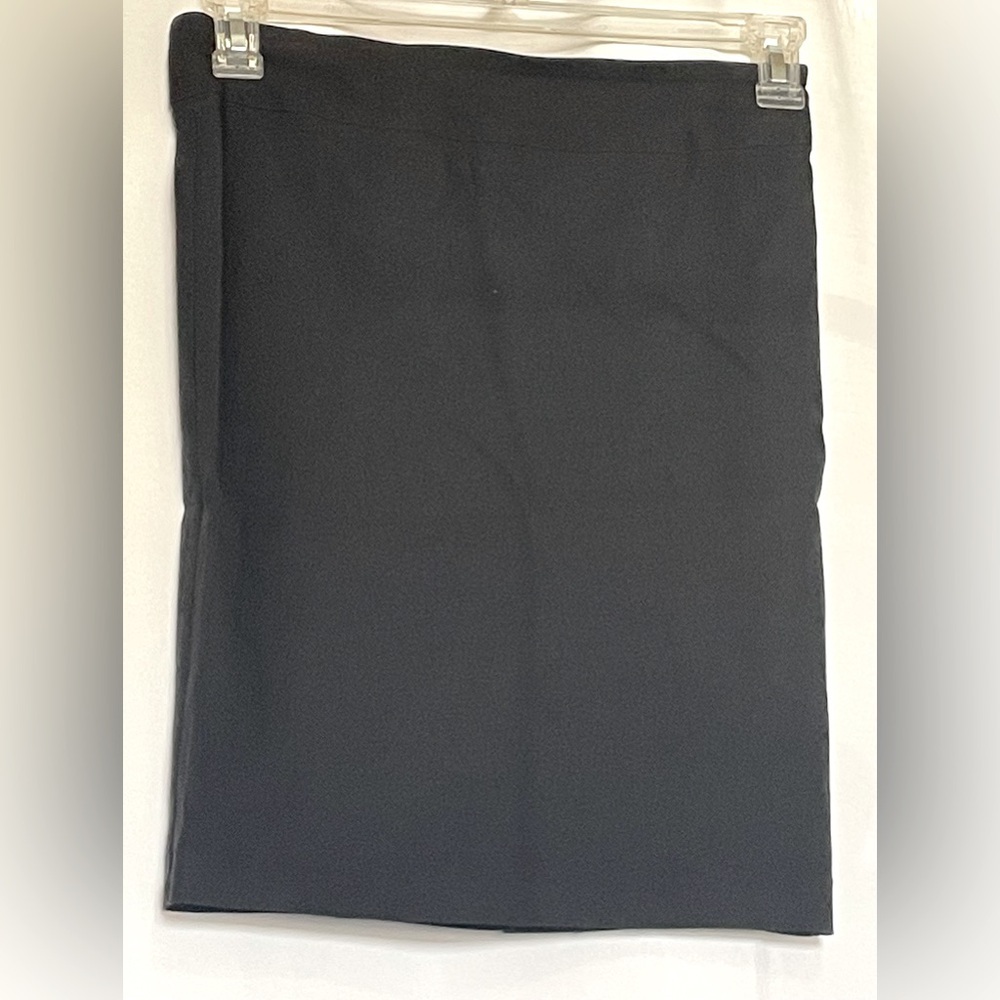 Estelle & Finn black skirt